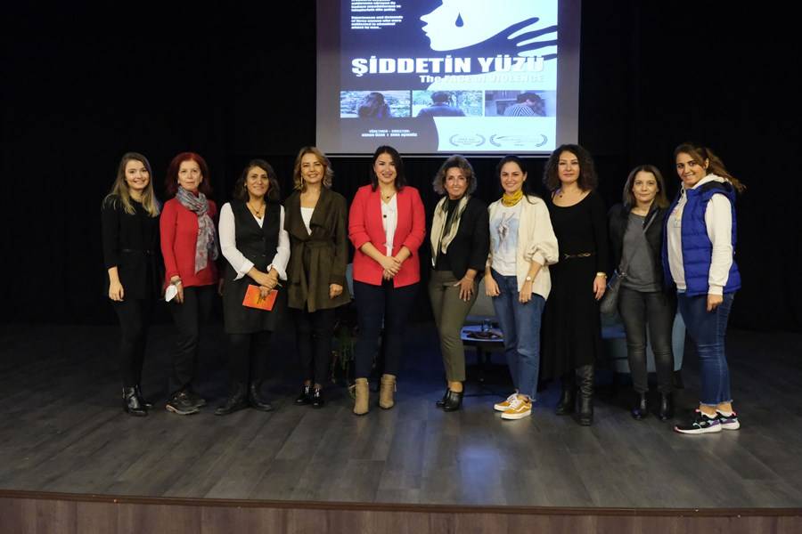 Maltepe' de "Kadına şiddet" paneli düzenlendi